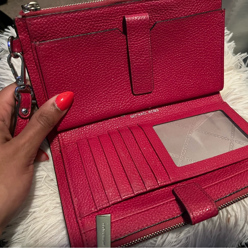 Michael Kors Fuchsia Pink Jetset Wallet - Picture 3 of 4